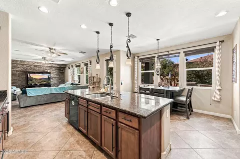 Kitchen - 2754 E Parkview Dr, Gilbert, AZ 85295 photo 2 of 7