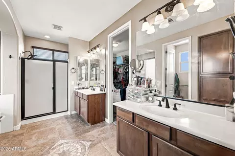 Bath - 2754 E Parkview Dr, Gilbert, AZ 85295 photo 3 of 6
