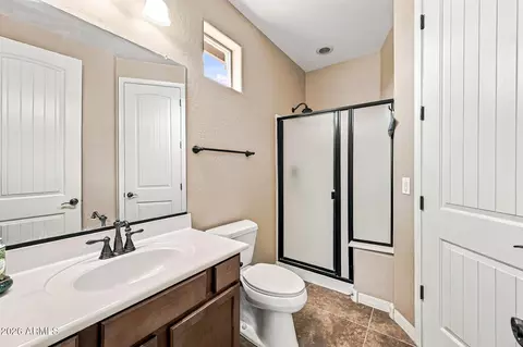 Bath - 2754 E Parkview Dr, Gilbert, AZ 85295 photo 4 of 6