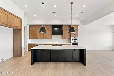Kitchen - 608 E Leisure Ln, Phoenix, AZ 85086 photo 2 of 9