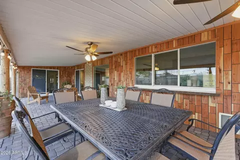 Exterior - 19 E Canterbury Ct, Phoenix, AZ 85022 photo 5 of 8