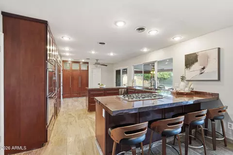 Kitchen - 19 E Canterbury Ct, Phoenix, AZ 85022 photo 2 of 7