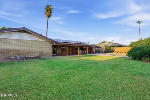 Exterior - 19 E Canterbury Ct, Phoenix, AZ 85022 photo 7 of 8