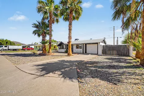 Exterior - 2045 W Cholla St, Phoenix, AZ 85029 photo 1 of 7