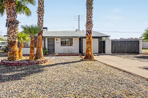 Exterior - 2045 W Cholla St, Phoenix, AZ 85029 photo 2 of 7