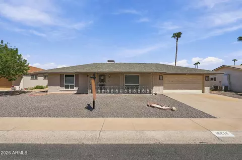 10210 W Twin Oaks Dr, Sun City, AZ 85351