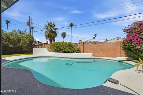 Exterior - 232 Ellis Dr, Tempe, AZ 85282 photo 10 of 10