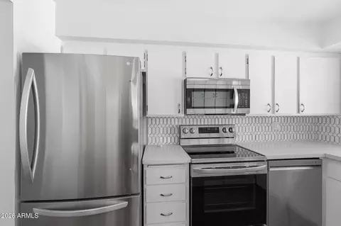 Kitchen - 232 Ellis Dr, Tempe, AZ 85282 photo 6 of 6