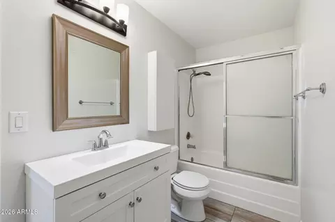 Bath - 232 Ellis Dr, Tempe, AZ 85282 photo 1 of 2