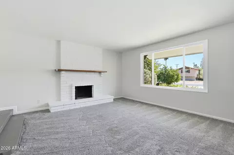 Living - 232 Ellis Dr, Tempe, AZ 85282 photo 5 of 11