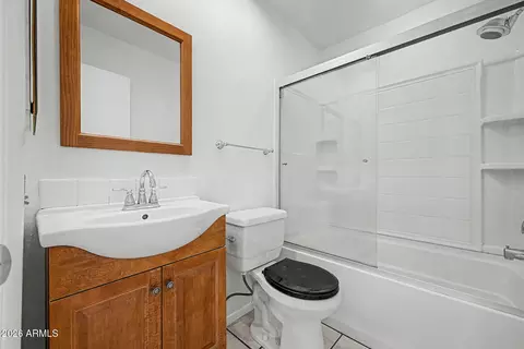 Bath - 3724 E Acoma Dr, Phoenix, AZ 85032 photo 2 of 2