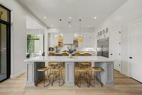 Kitchen - 2581 E Turnberry Dr, Gilbert, AZ 85298 photo 2 of 10