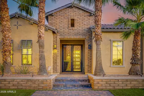 Exterior - 2581 E Turnberry Dr, Gilbert, AZ 85298 photo 9 of 45