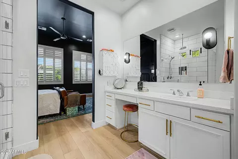 Bath - 2581 E Turnberry Dr, Gilbert, AZ 85298 photo 3 of 13