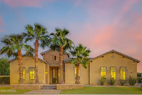 Exterior - 2581 E Turnberry Dr, Gilbert, AZ 85298 photo 2 of 45