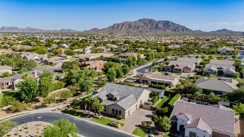 View/Area - 2581 E Turnberry Dr, Gilbert, AZ 85298 photo 2 of 11