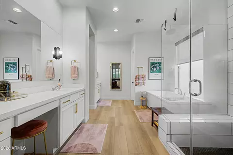 Bath - 2581 E Turnberry Dr, Gilbert, AZ 85298 photo 5 of 13