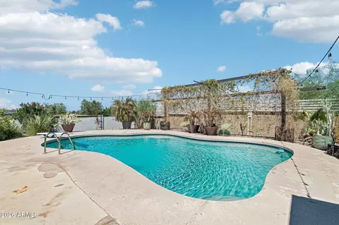 Exterior - 2460 E Claire Dr, Phoenix, AZ 85032 photo 4 of 8