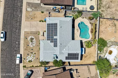 View/Area - 2460 E Claire Dr, Phoenix, AZ 85032 photo 7 of 12