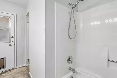 Bath - 2460 E Claire Dr, Phoenix, AZ 85032 photo 2 of 4