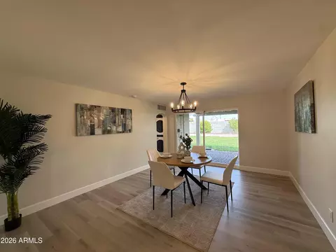 Dining - 2710 E Amelia Ave, Phoenix, AZ 85016 photo 2 of 4