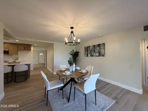 Dining - 2710 E Amelia Ave, Phoenix, AZ 85016 photo 1 of 4