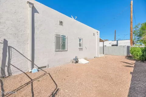 Exterior - 1729 E Moreland St, Phoenix, AZ 85006 photo 7 of 7
