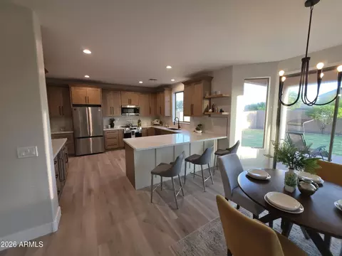 5023 W Magdalena Ln, Laveen, AZ 85339