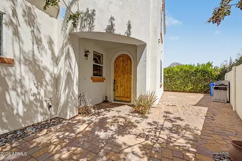 Exterior - 1750 E Ocotillo Rd #4, Phoenix, AZ 85016 photo 4 of 8