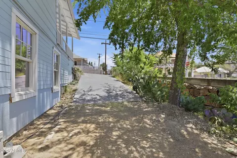 Exterior - 270 S Sutherland St, Globe, AZ 85501 photo 3 of 9