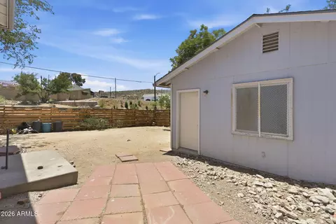 Exterior - 270 S Sutherland St, Globe, AZ 85501 photo 6 of 9
