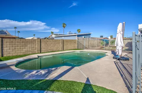 Exterior - 3202 W Mcrae Way, Phoenix, AZ 85027 photo 3 of 7