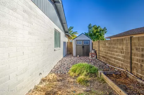 Exterior - 3202 W Mcrae Way, Phoenix, AZ 85027 photo 5 of 7