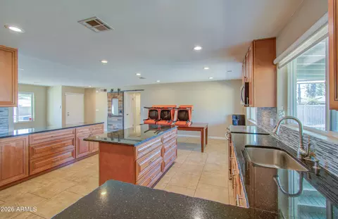 Kitchen - 3202 W Mcrae Way, Phoenix, AZ 85027 photo 3 of 4