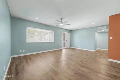 Living - 2182 E Minton Dr, Tempe, AZ 85282 photo 2 of 4
