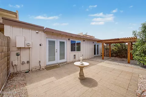 Exterior - 2182 E Minton Dr, Tempe, AZ 85282 photo 2 of 12