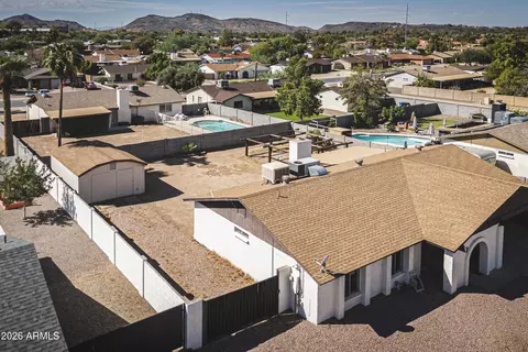View/Area - 841 E Paradise Ln, Phoenix, AZ 85022 photo 7 of 9
