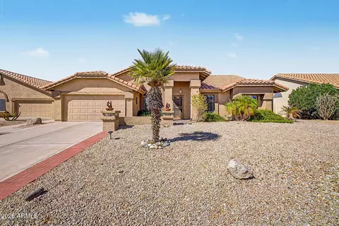 9510 W Menadota Dr, Peoria, AZ 85382
