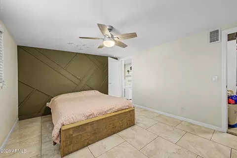 Bedroom - 4657 N 79th Dr, Phoenix, AZ 85033 photo 1 of 7