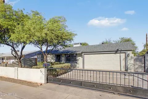 Exterior - 4657 N 79th Dr, Phoenix, AZ 85033 photo 3 of 7