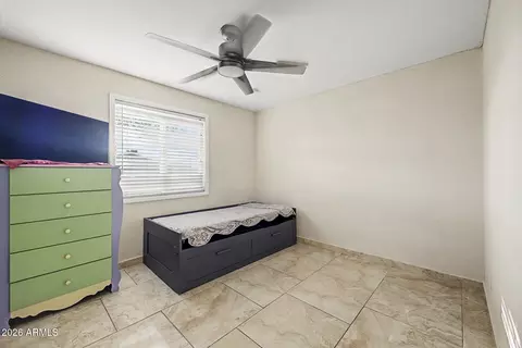 Bedroom - 4657 N 79th Dr, Phoenix, AZ 85033 photo 4 of 7