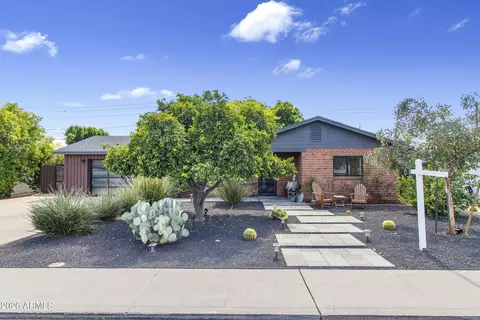 Exterior - 1837 E Minnezona Ave, Phoenix, AZ 85016 photo 8 of 16