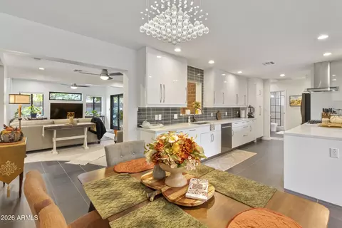 Dining - 1837 E Minnezona Ave, Phoenix, AZ 85016 photo 1 of 4
