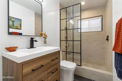 Bath - 1837 E Minnezona Ave, Phoenix, AZ 85016 photo 6 of 6