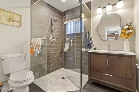 Bath - 1837 E Minnezona Ave, Phoenix, AZ 85016 photo 5 of 6