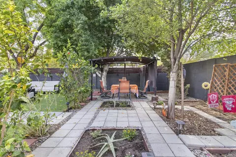 Exterior - 1837 E Minnezona Ave, Phoenix, AZ 85016 photo 10 of 16