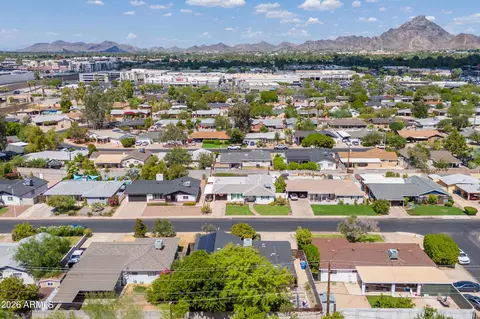 View/Area - 1837 E Minnezona Ave, Phoenix, AZ 85016 photo 3 of 5
