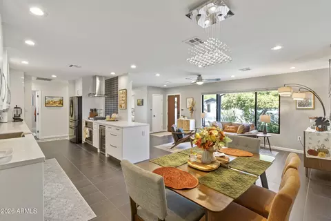 Dining - 1837 E Minnezona Ave, Phoenix, AZ 85016 photo 2 of 4