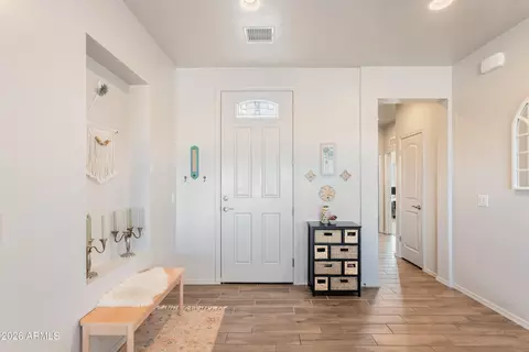Entry Way - 6733 E Vaquero Cir, Hereford, AZ 85615 photo 2 of 2