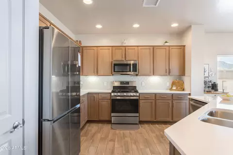 Kitchen - 6733 E Vaquero Cir, Hereford, AZ 85615 photo 2 of 4